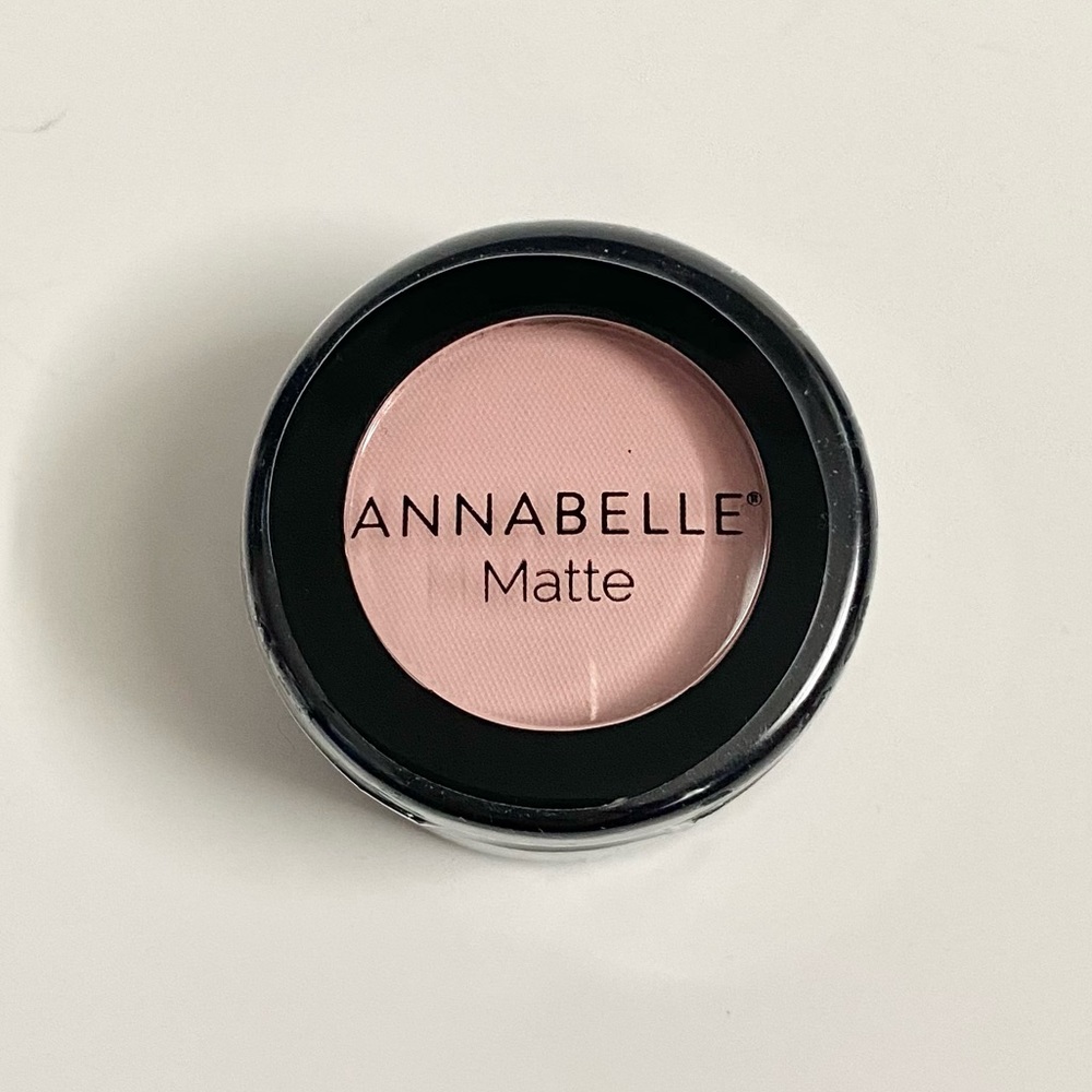 🎁 FREE GWP🎁 NWT ANNABELLE MATTE PINK LEMONADE SINGLE SHADOW